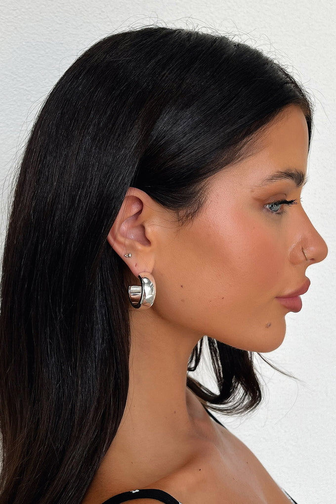 Akia Hoop Earrings - Silver