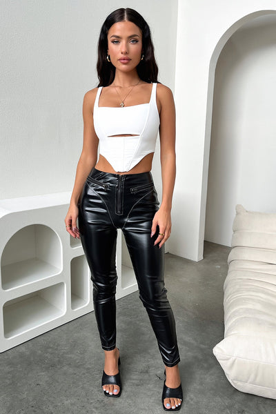 destiny_crop_white_dontella_pa