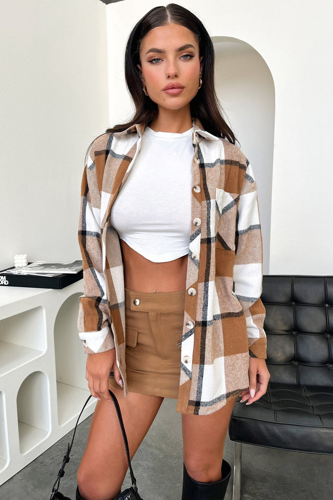 Brown Shorts Outfits For Women (19 ideas & outfits)