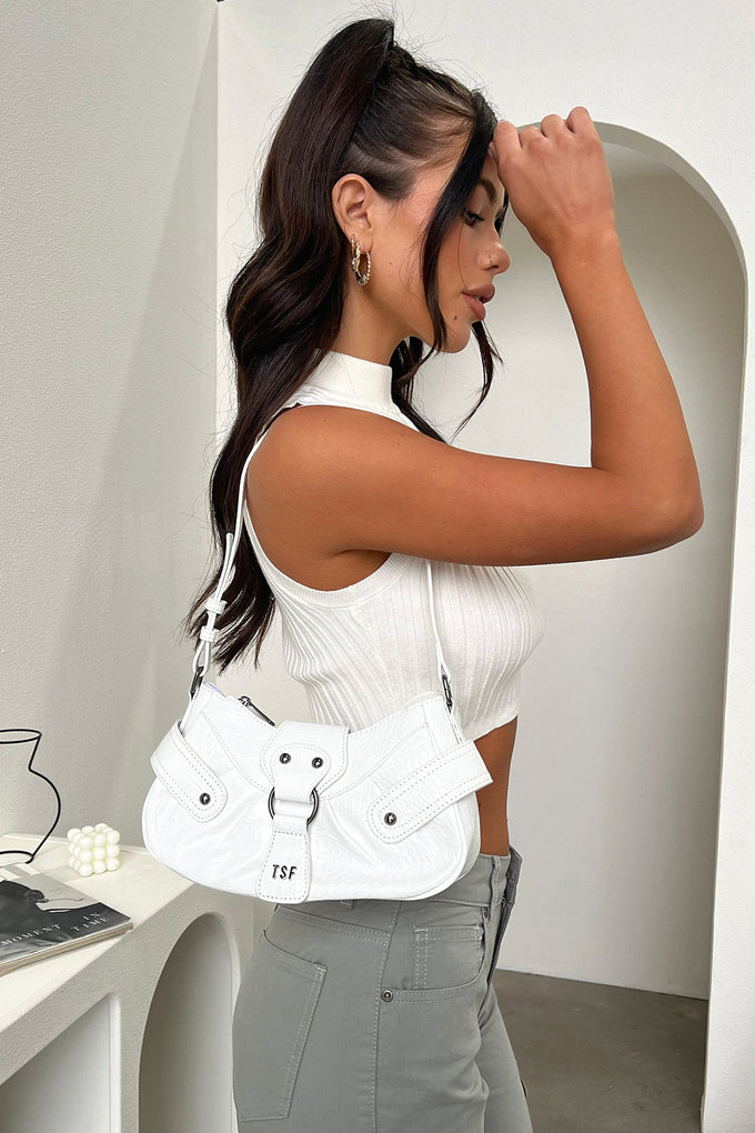 23 White crossbody outfit ideas | outfits, fashion, style