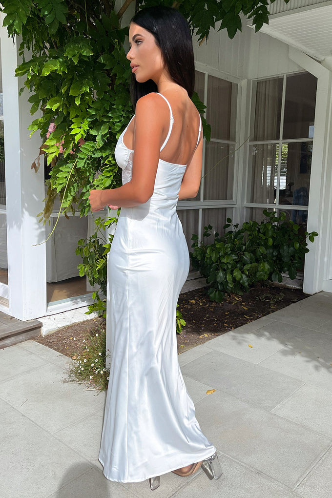 Azaria Maxi Dress - White – Thats So Fetch US