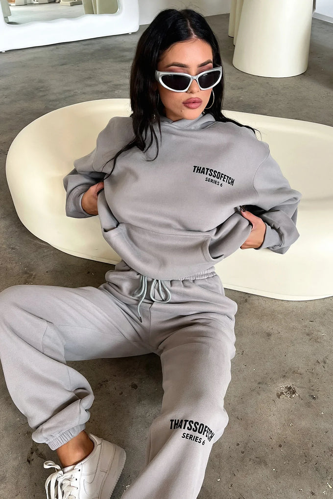 Gray hoodie and sweatpants discount set